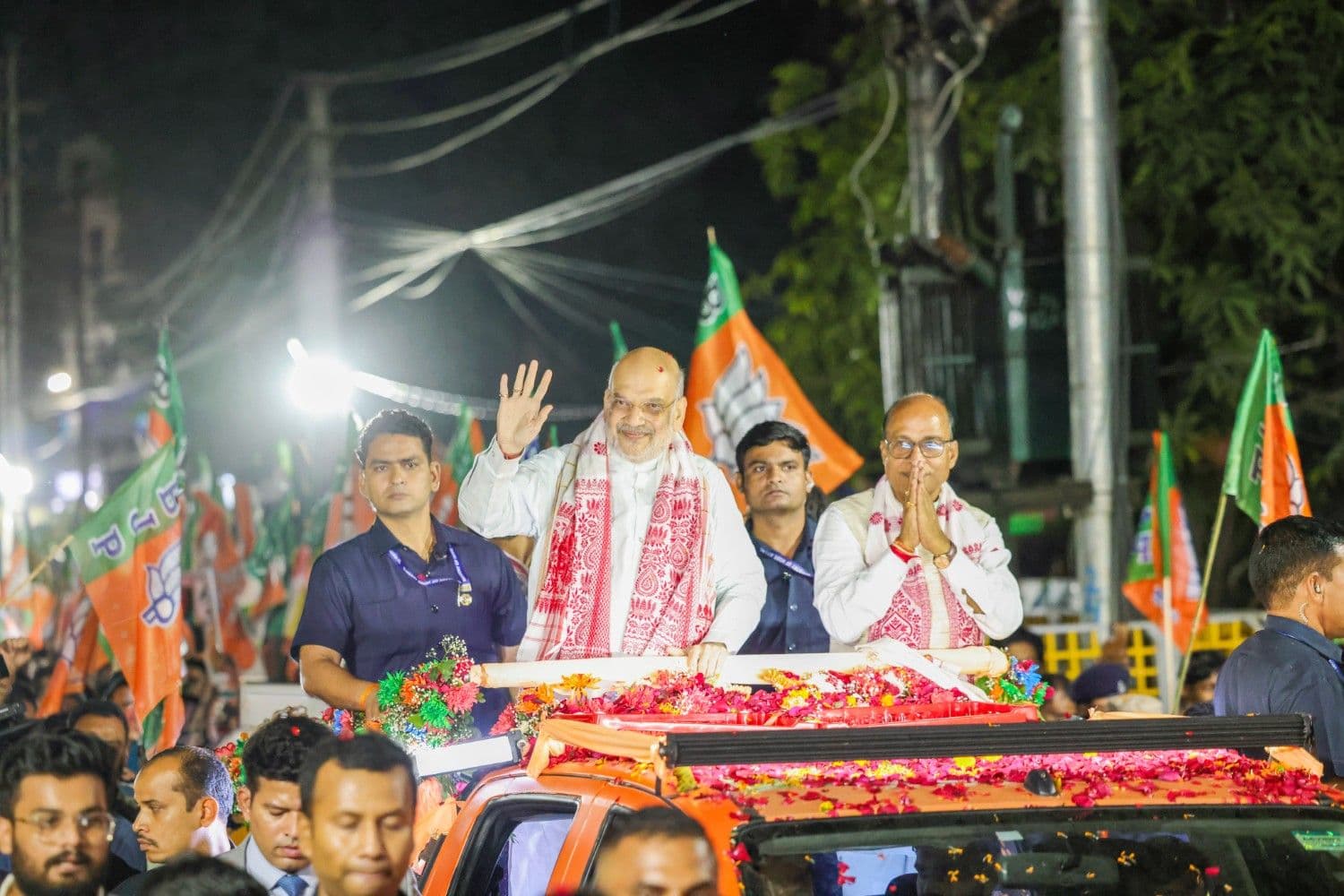  ଆସାମରେ କେତେ ସିଟ୍ ଜିତିବ ଏନଡି଼ଏ? ରୋଡ୍ ଶୋ ବେଳେ କହିଲେ ଅମିତ ଶାହ 