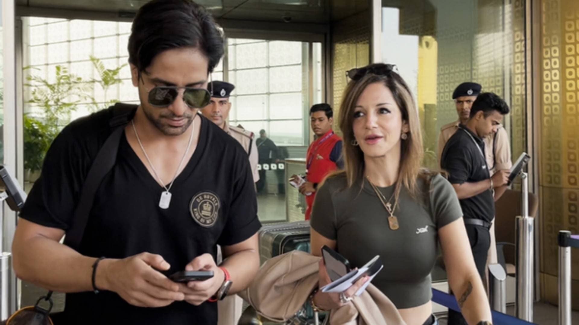 Moye-Moye Moment: Sussanne, BF Arslan Goni Make U-turn From Airport After Forgetting Passport
