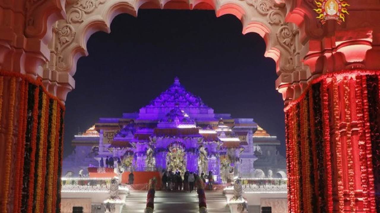 Pran Pratishtha: Army Helicopters To Shower Flowers On Ayodhya During 'aarti'