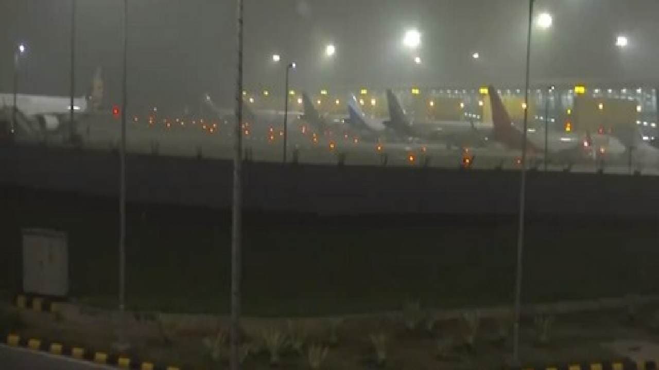 Delhi: Over 170 Flights Affected, 20 Trains Delayed Due To Fog