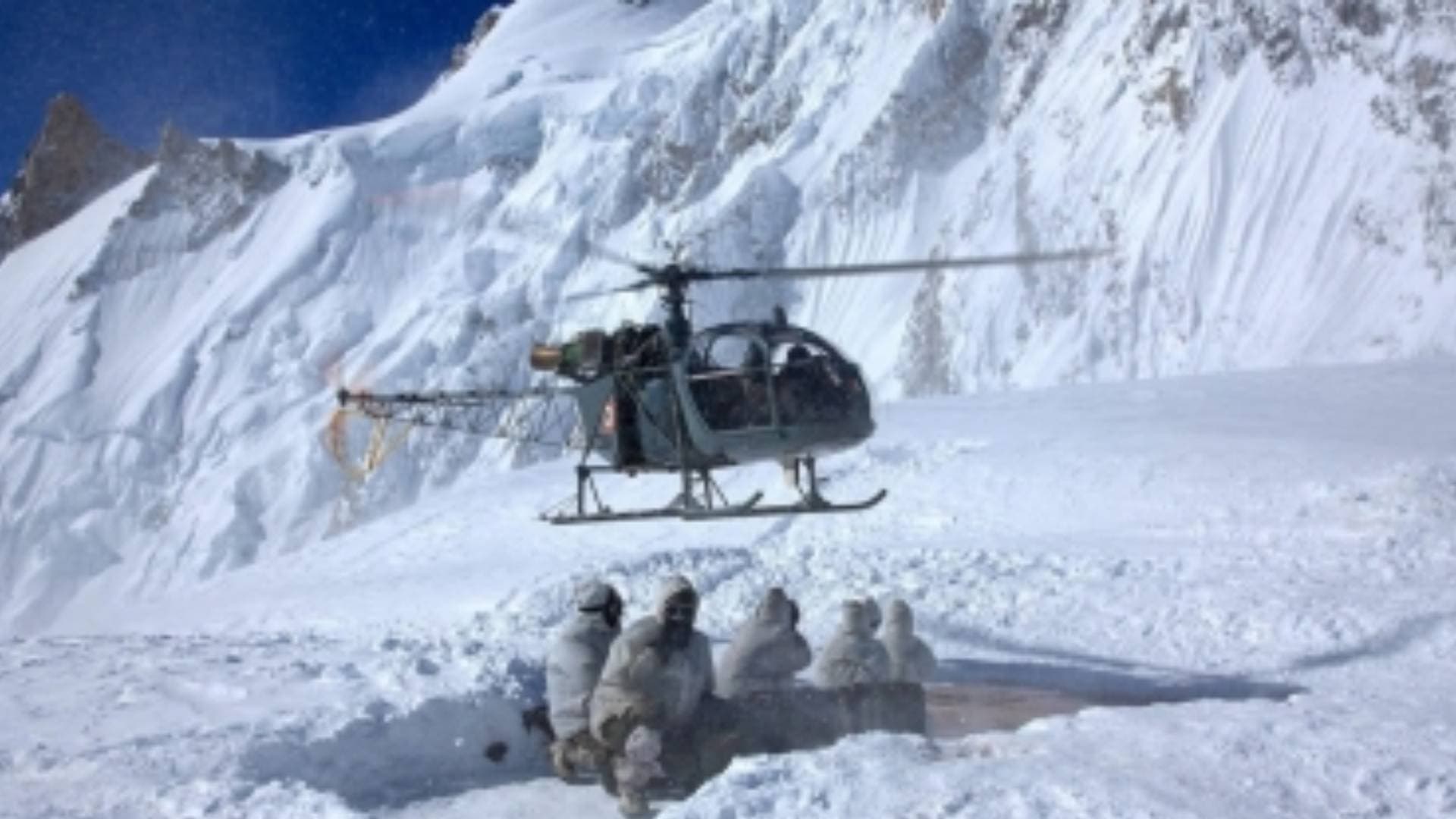 Defence Minister To Visit Siachen Today, Celebrate Holi With Soldiers