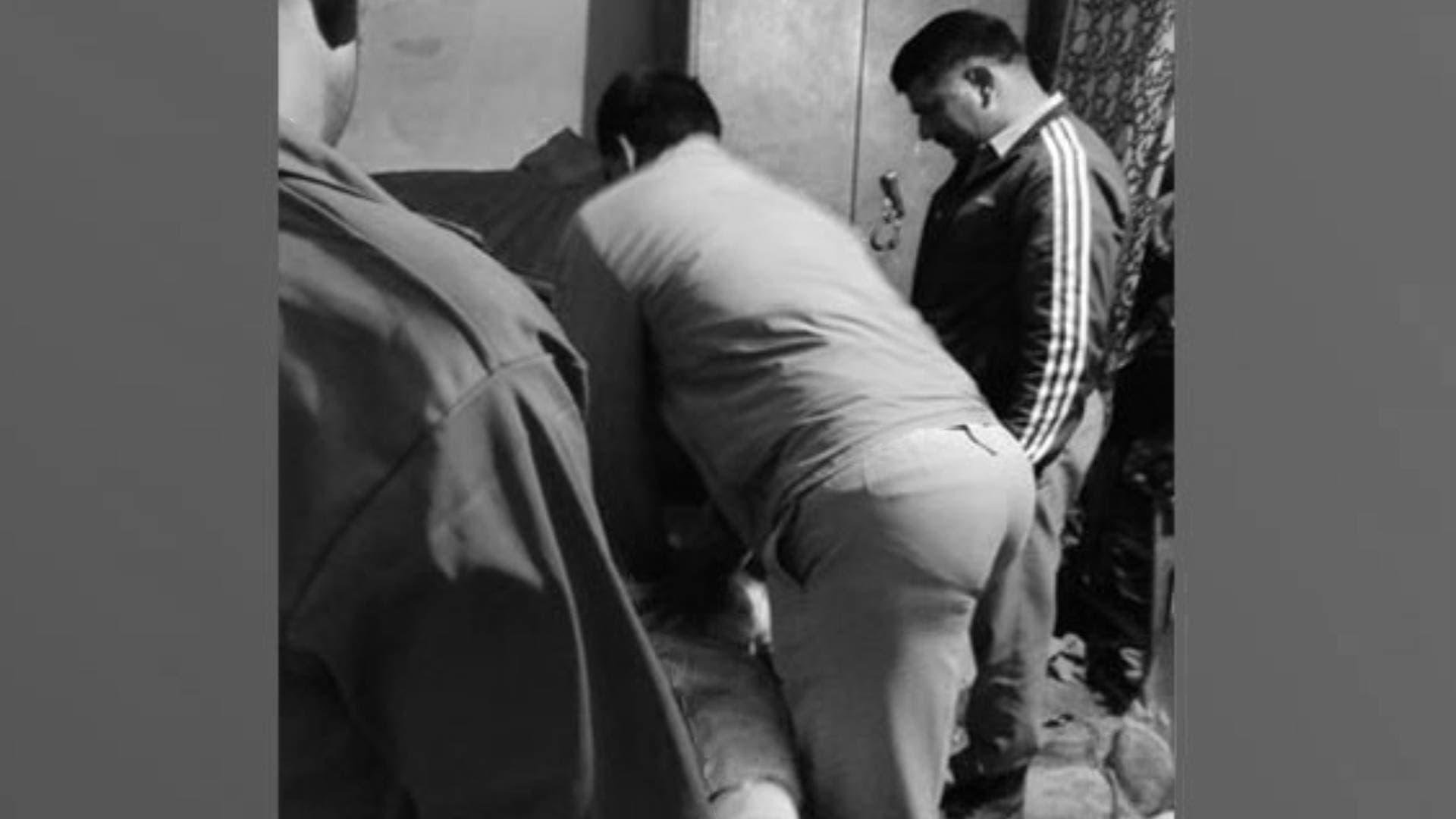 Telangana: Two Constables Save A Man's Life By Giving Him CPR