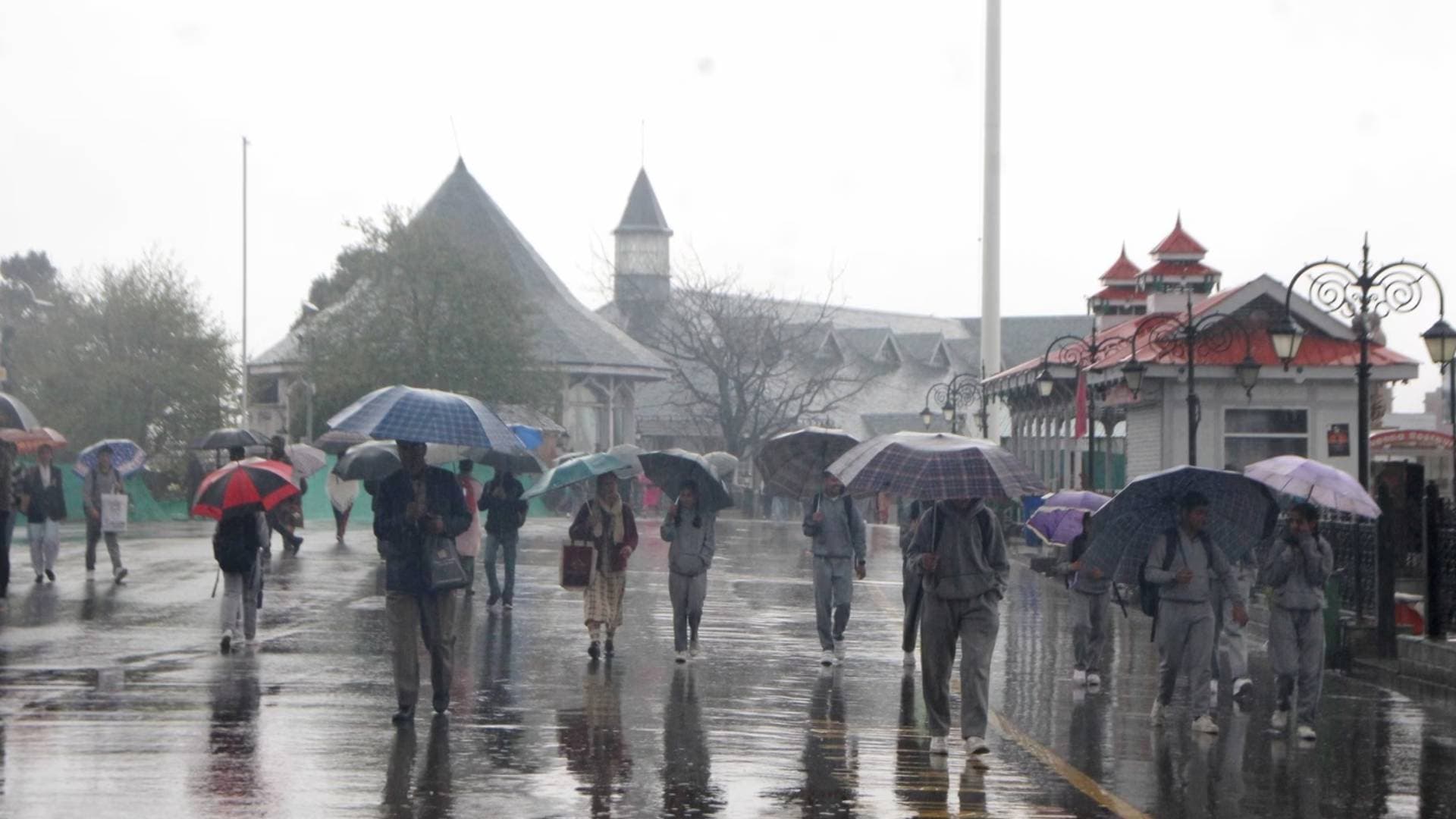 IMD Sounds Alarm: Heavy Rainfall Alert For West Bengal, Odisha, Snowfall Expected In J-K