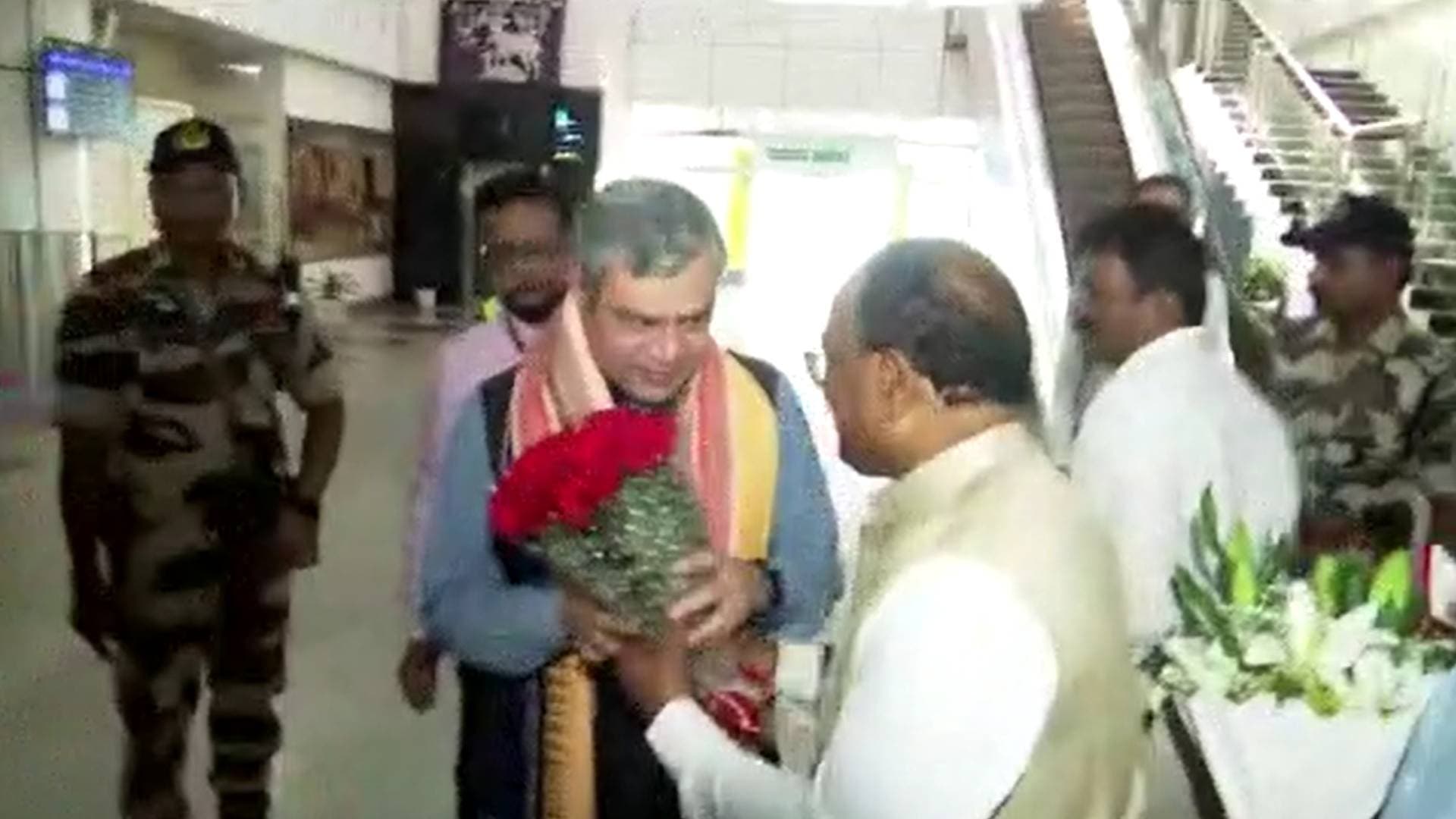Naveen Announces BJD Support To Vaishnaw In Rajya Sabha Election