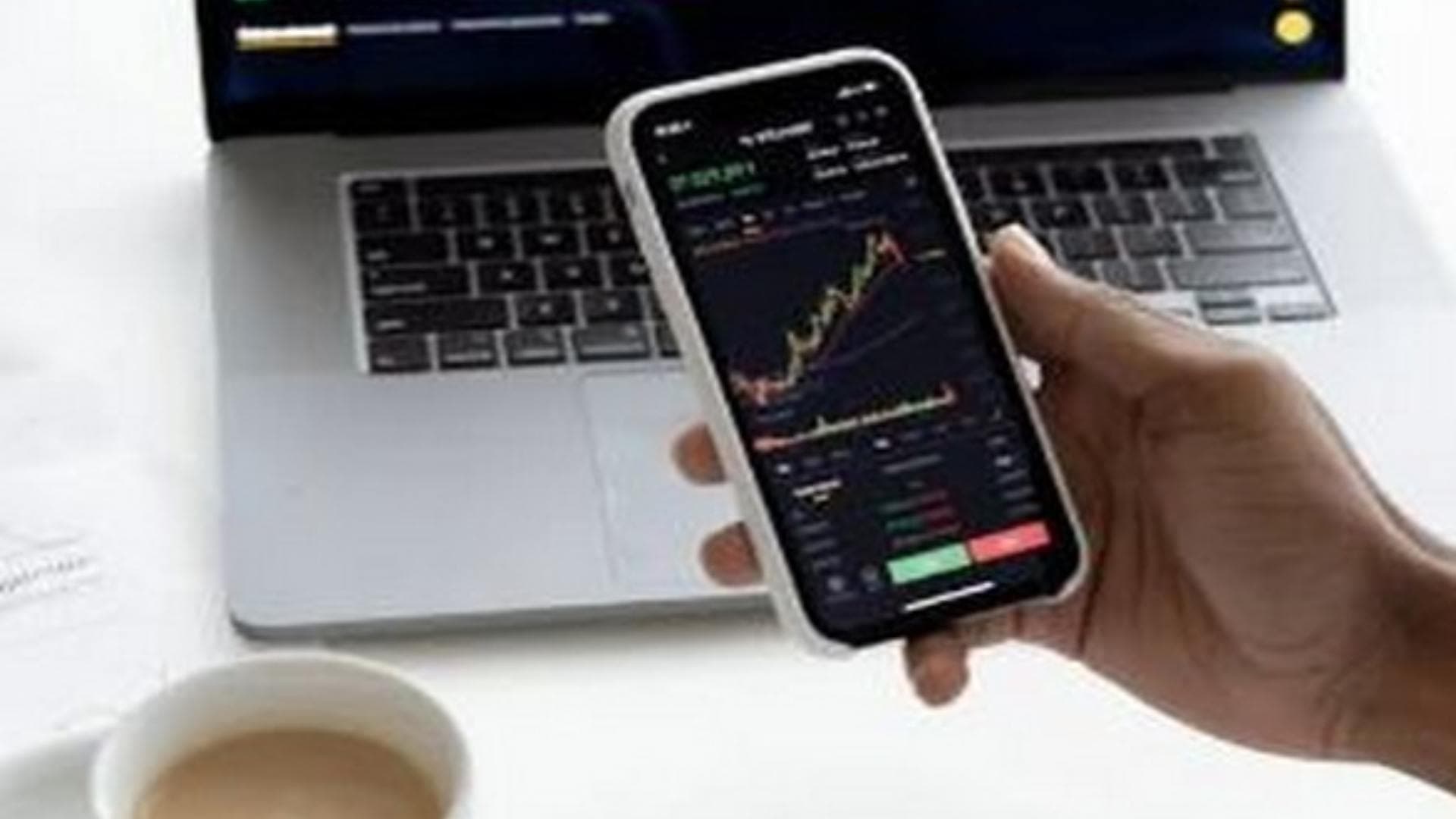 Nifty sees modest gain, Sensex inches higher; Market sentiment remains cautious