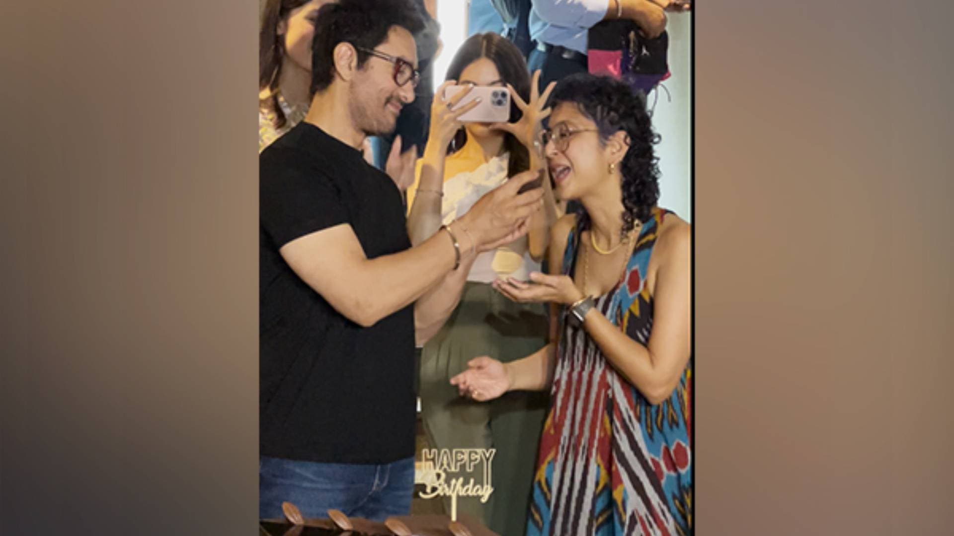 Aamir Khan Cuts Birthday Cake With Kiran Rao, Cast Of 'Laapataa Ladies'