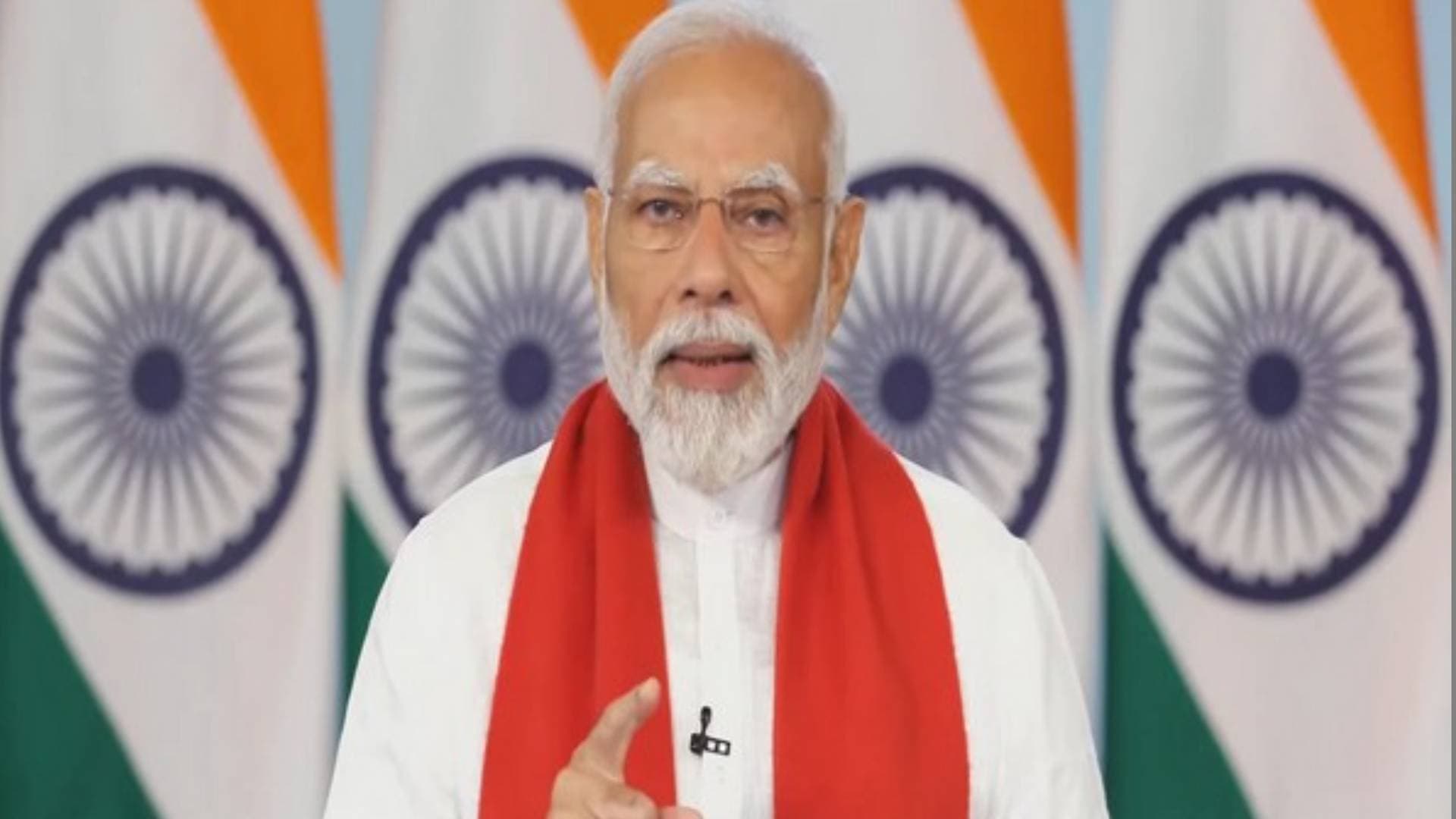 "Those busy building futures for sons, daughters...": PM Modi takes nepotism swipe at Congress