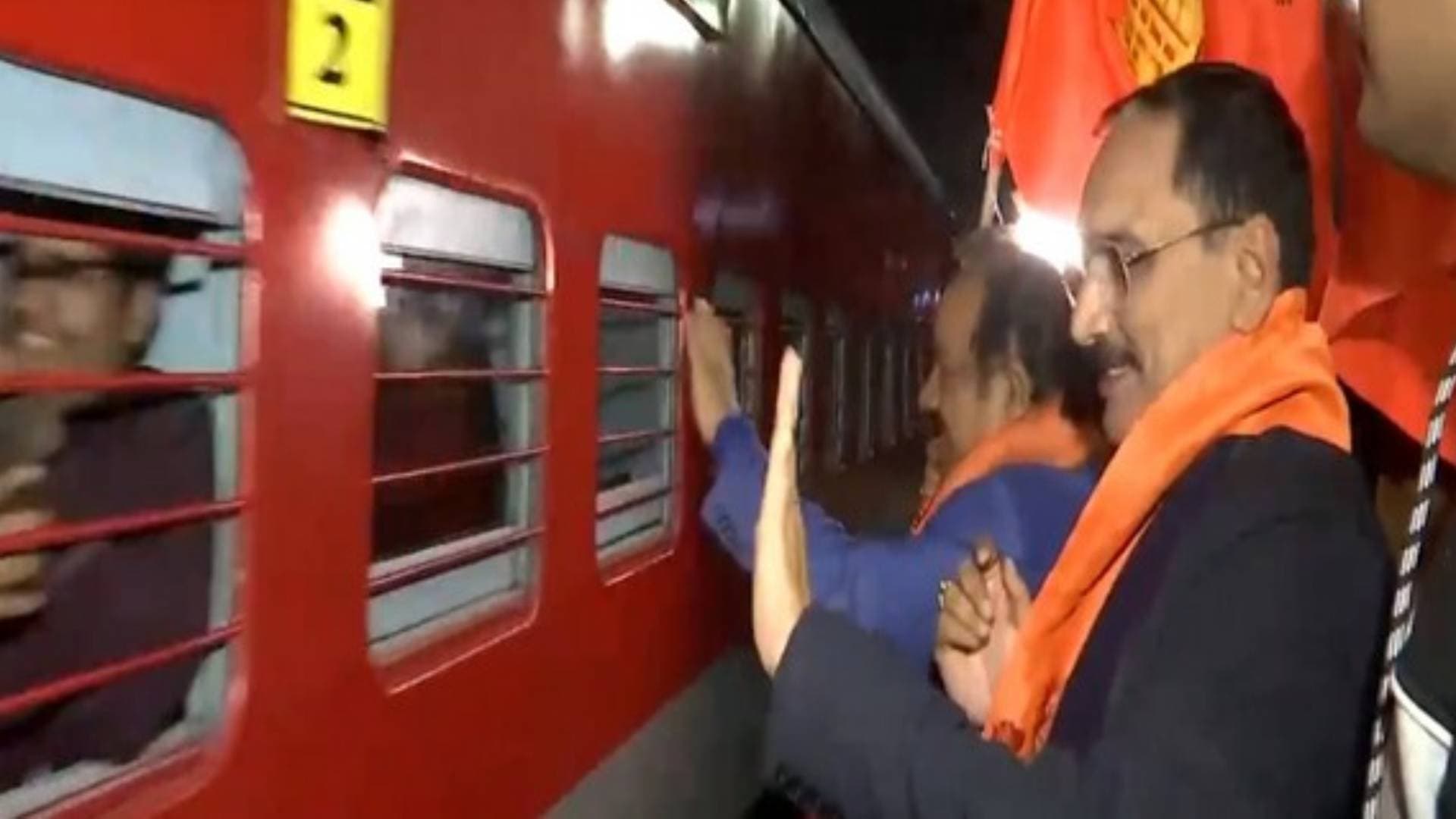 Delhi BJP President Virendra Sachdeva Flags Off Special Train To Ayodhya