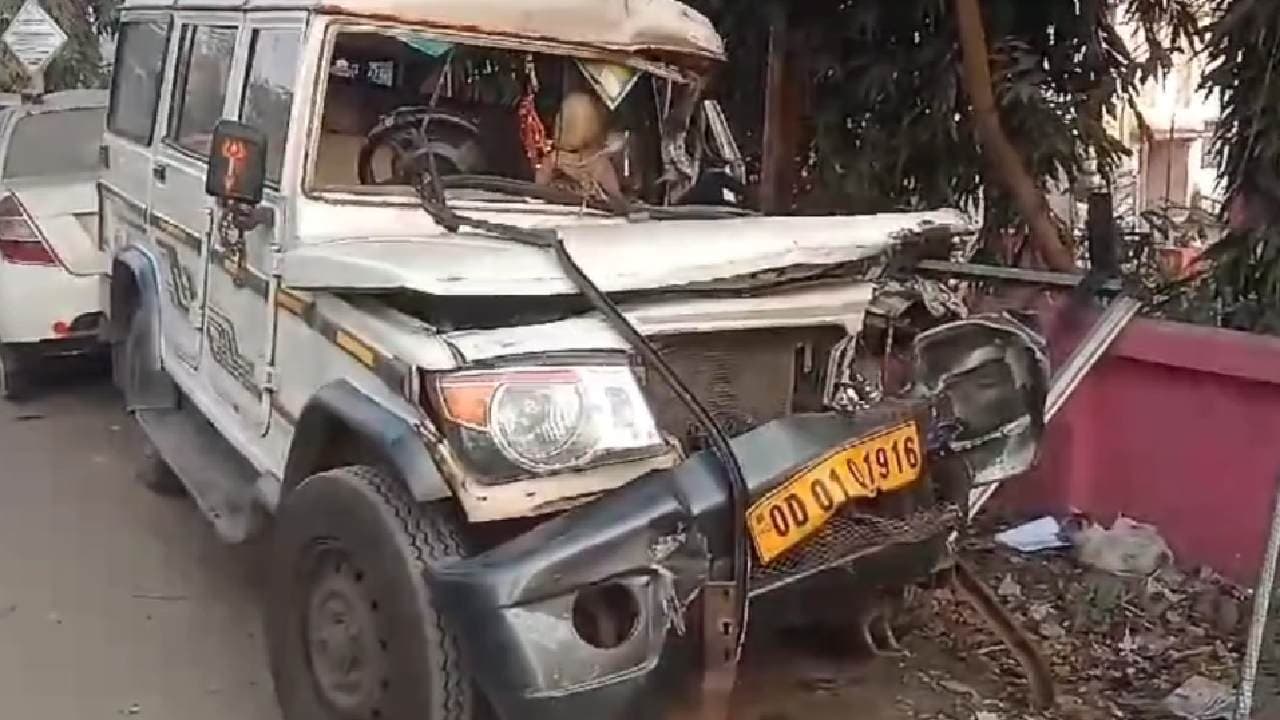Hyva-Bolero Head-On Collision In Bhadrak; 1 Dead, 6 Injured