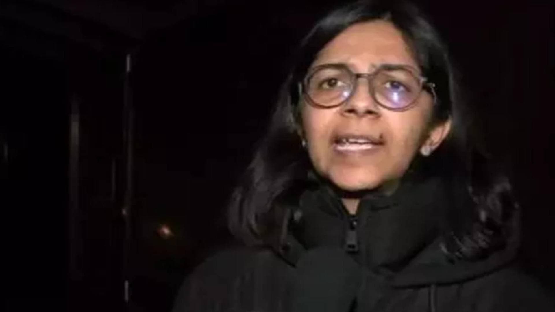 DCW Chief Maliwal Inspects Bus Stops In Delhi For Women's Safety