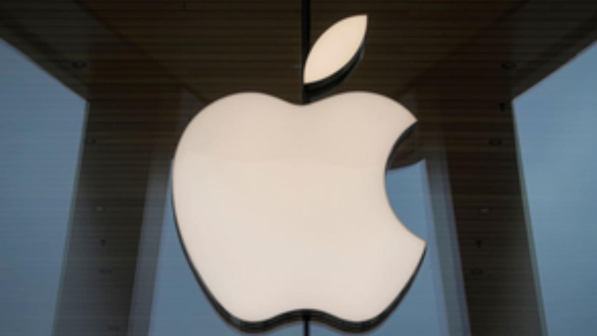 Apple working on own AI chips for data centres: Report