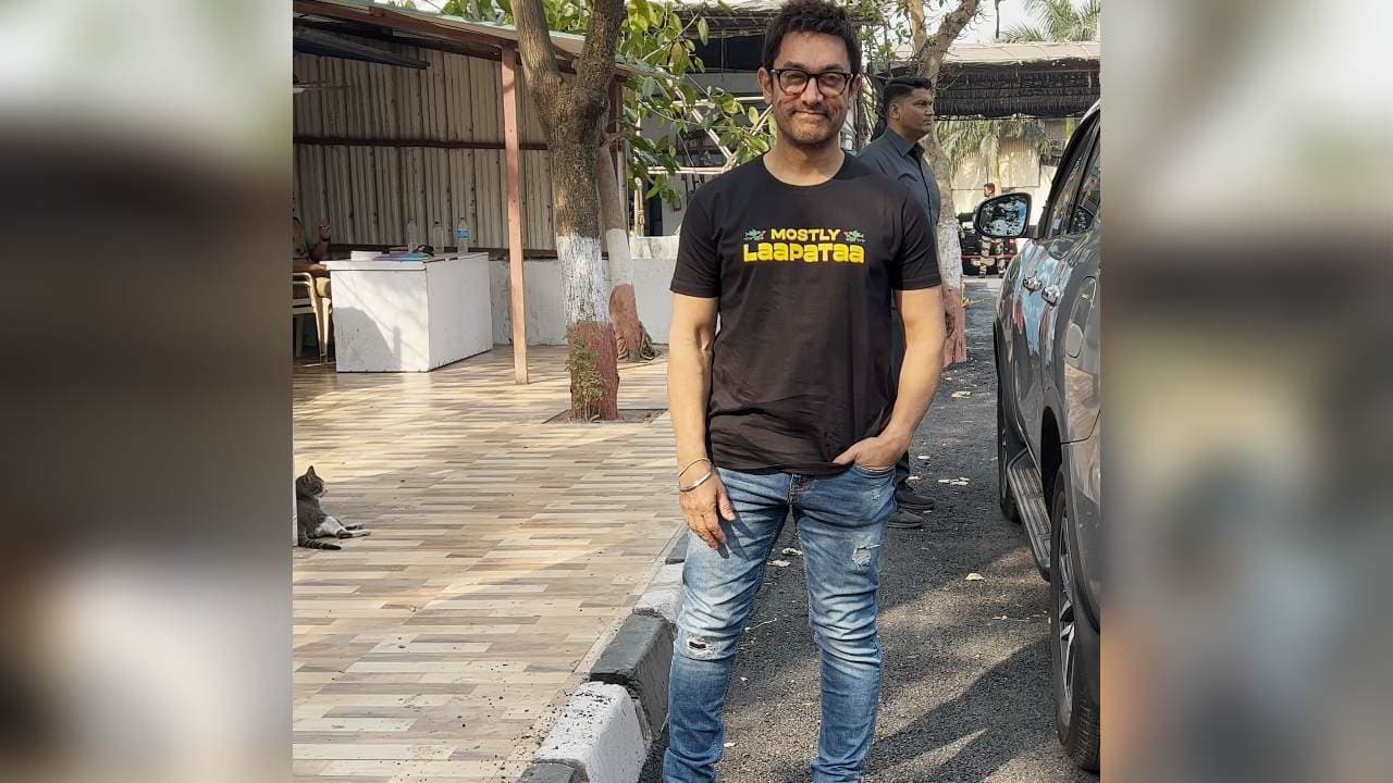 Aamir Khan Dons 'Mostly Laapataa' T-shirt As He Heads For 'Laapataa Ladies' Promotions