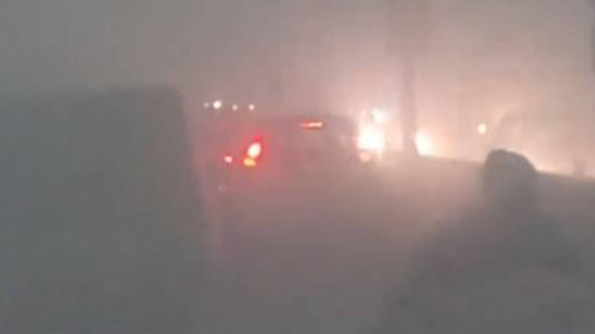 Layer Of Thick Fog Shrouds Delhi-NCR, Visibility Reduced Badly