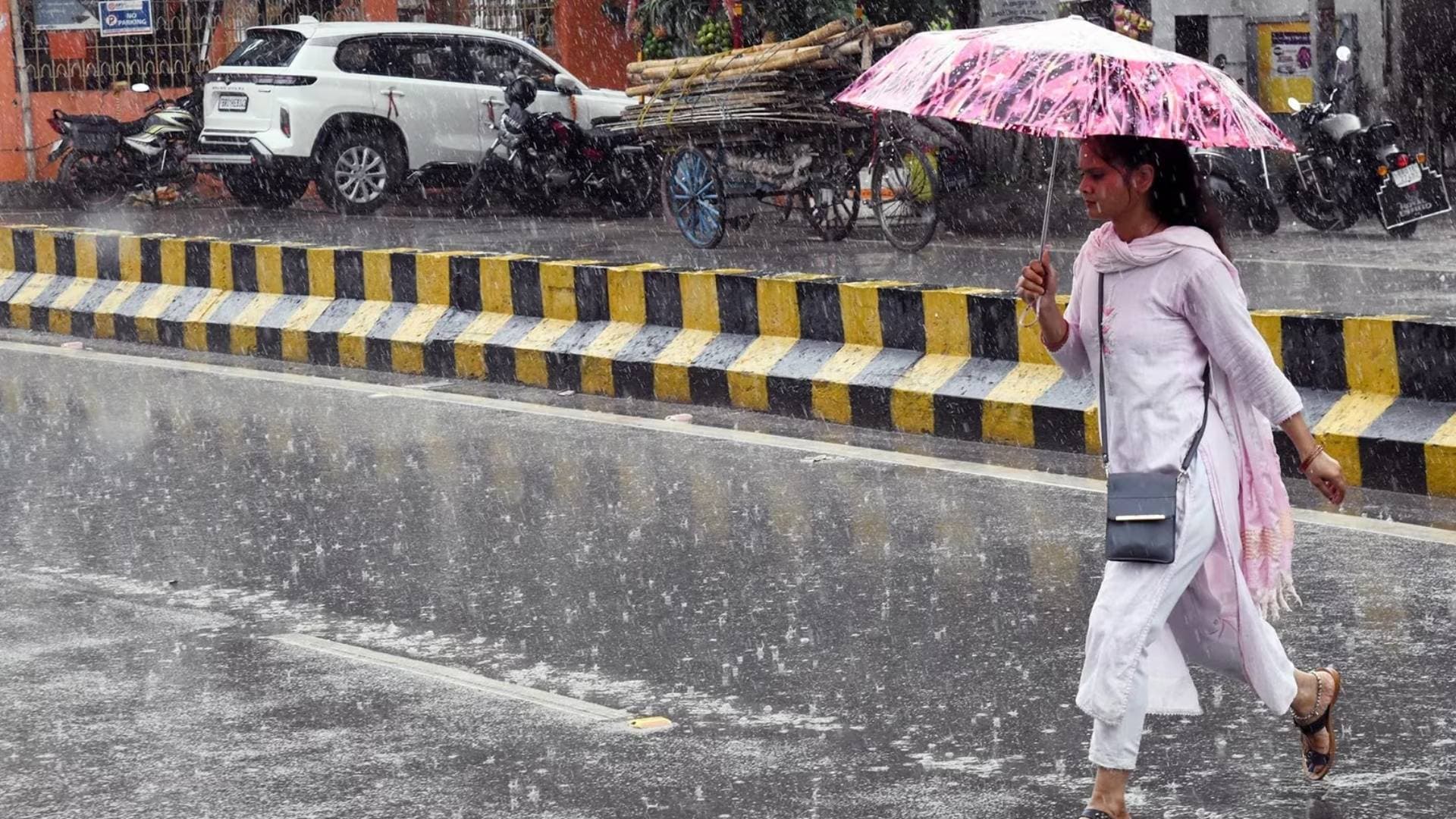 Drizzling Rain Wets Twin City 