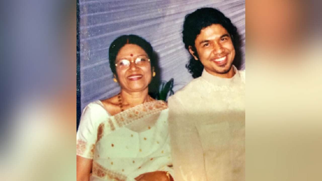 Papon Remembers Mother On Birth Anniv, Writes In Assamese: 'Jote Asa bhaale thaka'