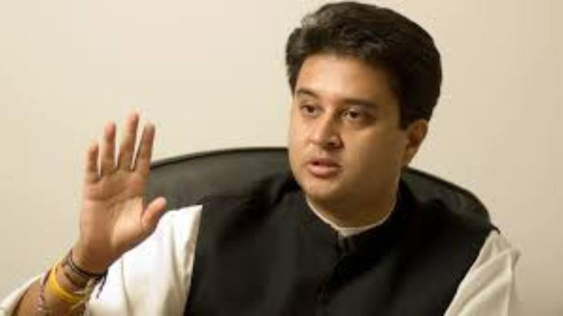"Hope every citizen will exercise their voting rights:" Jyotiraditya Scindia
