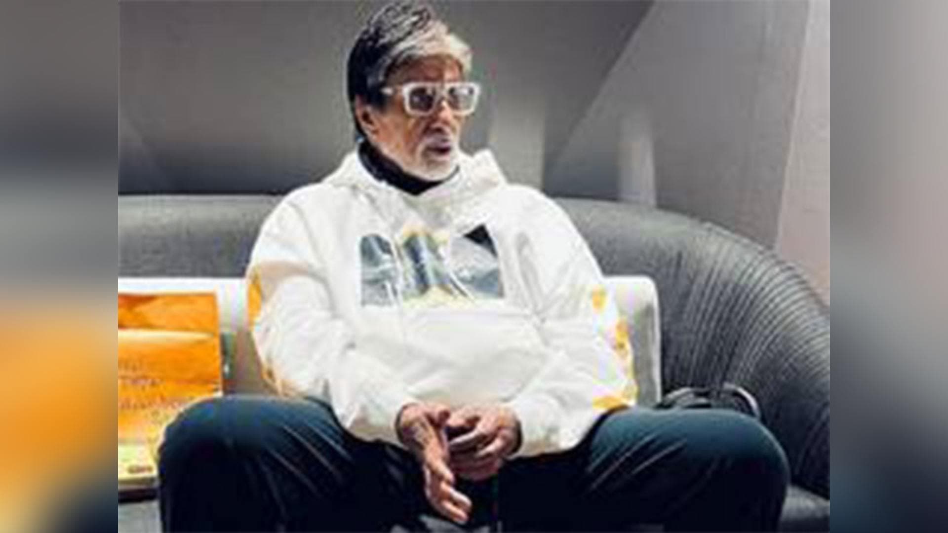 'Exercise your right': Amitabh Bachchan urges people to vote in a quirky way