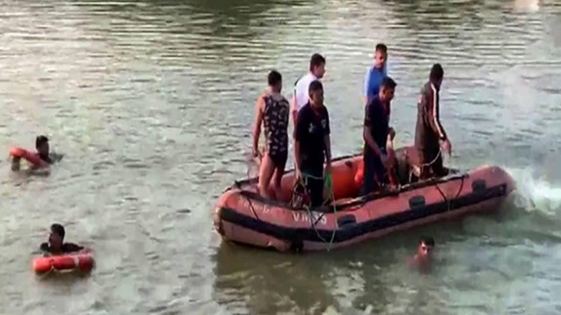 Vadodara Boat Capsize: FIR Filed, Manager And Staff Of Boating Firm Among 18 Booked For Negligence