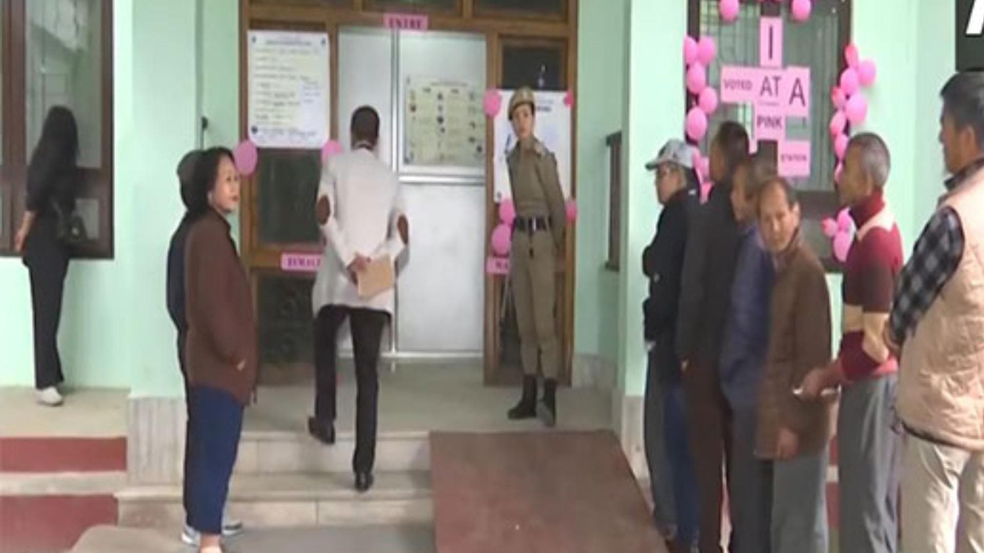 Lok Sabha polls: West Bengal sees 15.09 per cent voter turnout, Madhya Pradesh 15 per cent till 9 am
