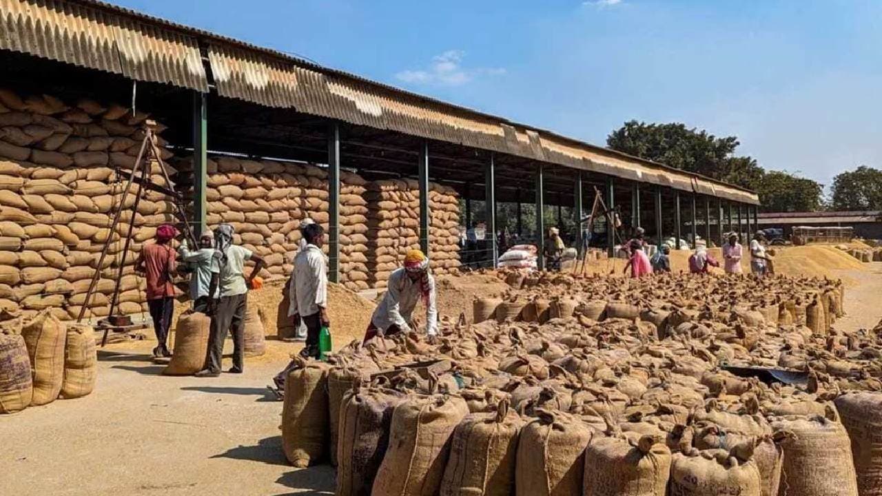 APEDA Catapults Agricultural Exports From Modest USD 0.6 bn To USD 26.7 bn In FY 2022-23