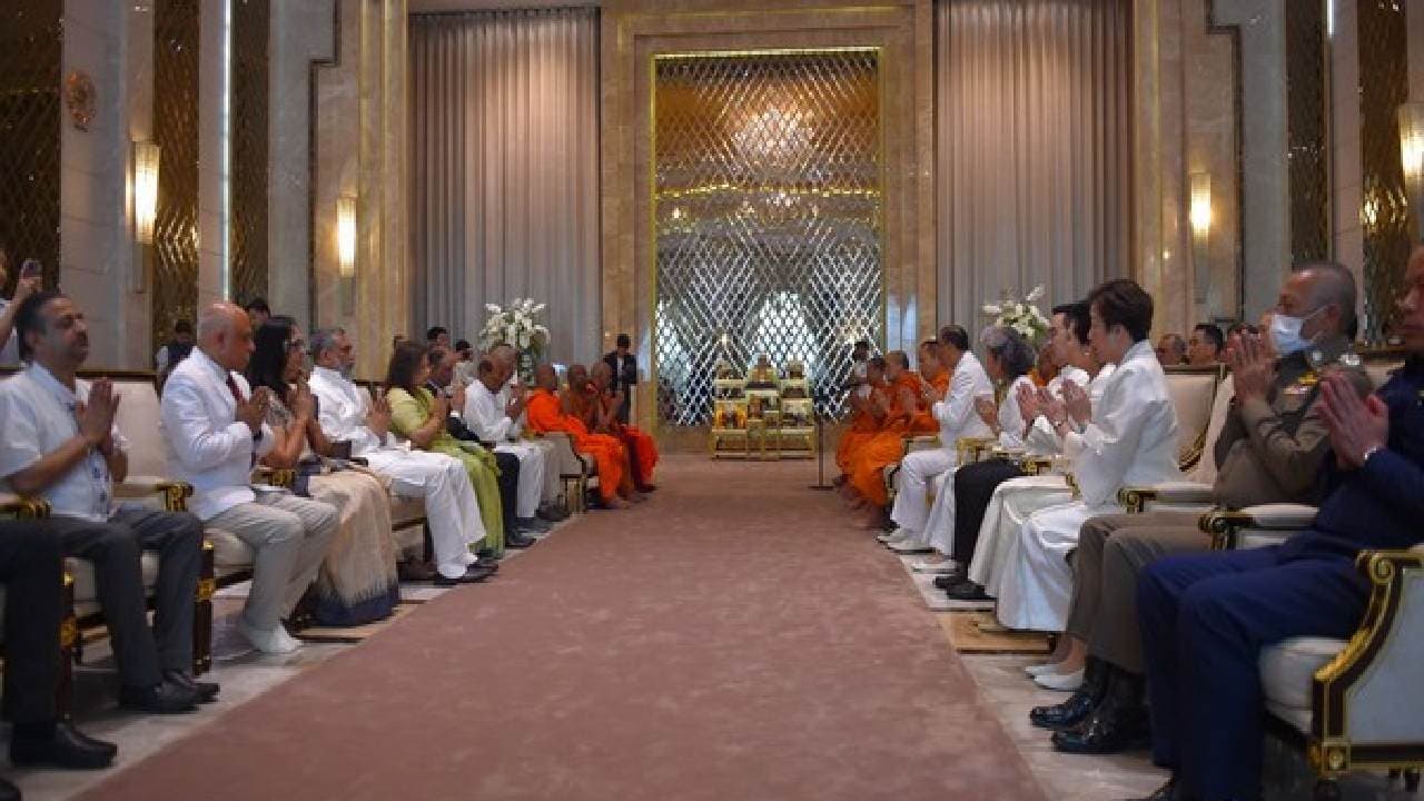 Sacred relics of Lord Buddha, 2 disciples arrive in Thailand from India