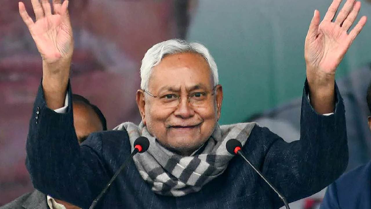 Bihar CM Nitish Kumar Quits Ruling Alliance, Hands Over Resignation Letter To Governor