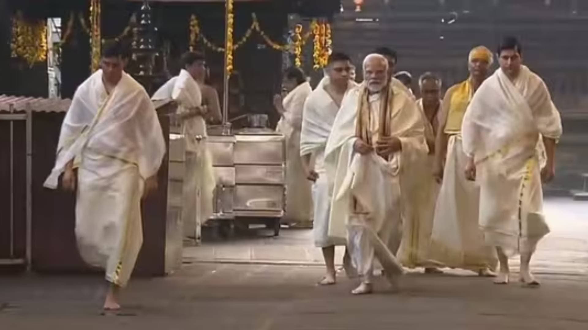 PM Modi Offers Prayers At Triprayar Sree Ramaswamy Temple In Thrissur
