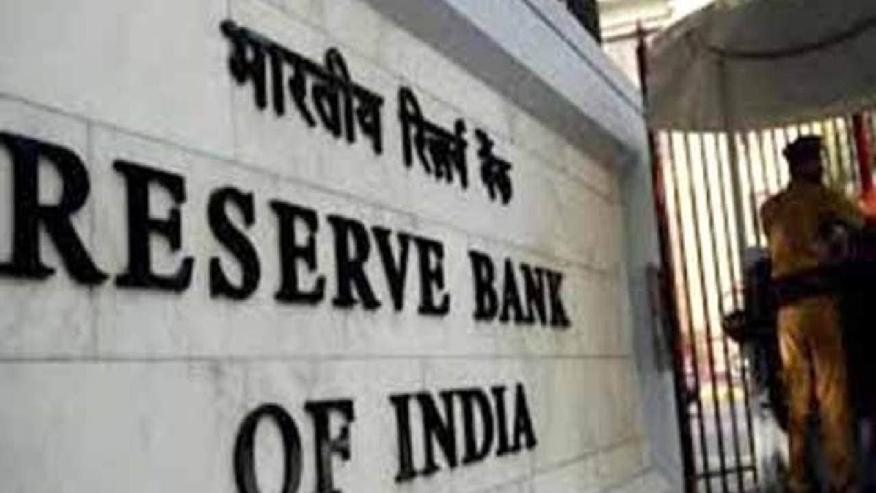 Reserve assets rose by USD 34.8 bn, net claims of NRI decreased by USD 12.2 bn: RBI