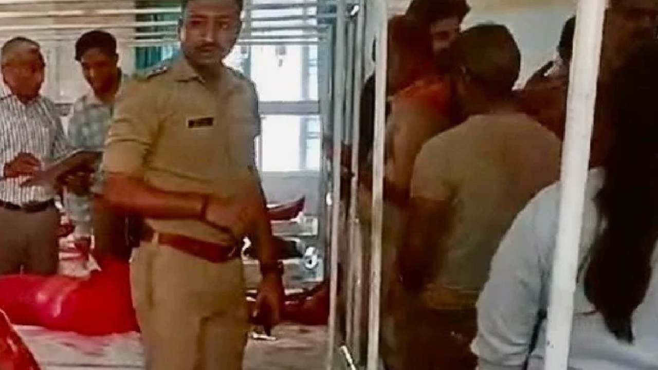 13 priests suffer burn injuries in Ujjain's Mahakal temple during 'bhasma aarti'