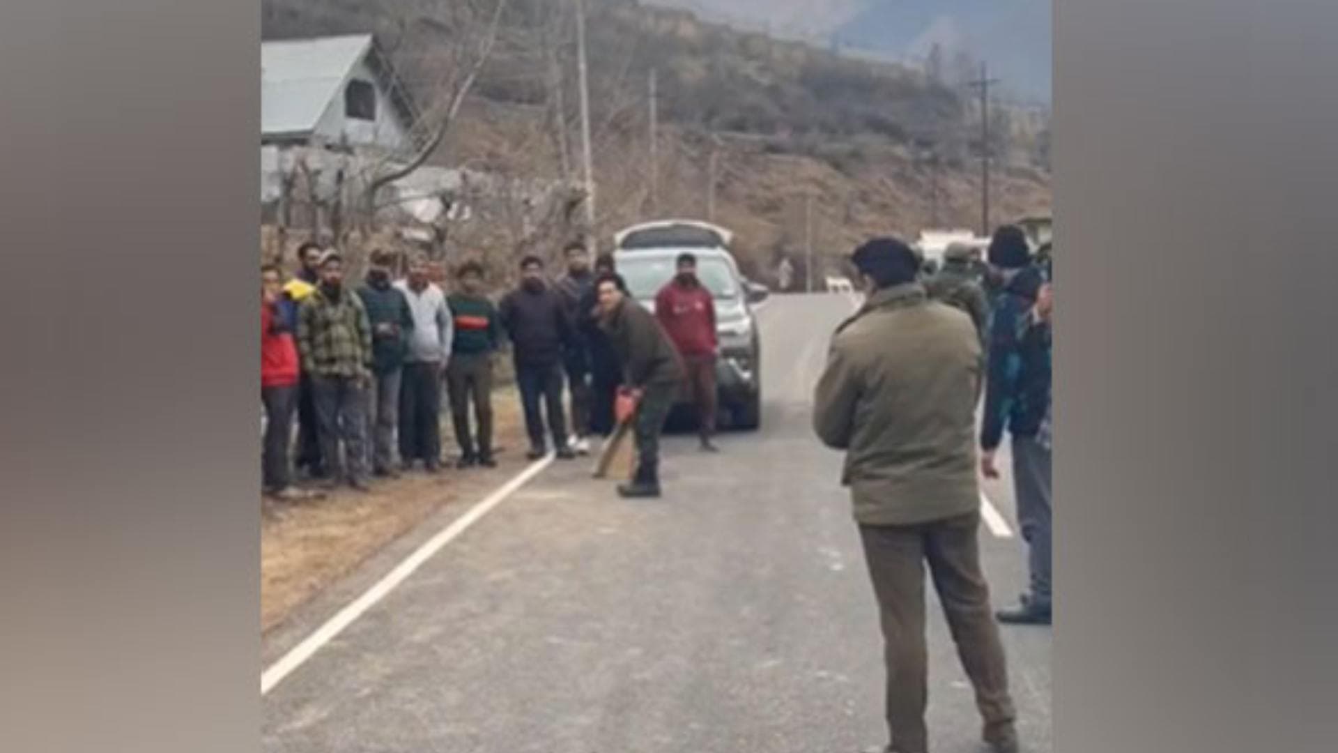 "A Match in Heaven": Sachin Tendulkar Plays 'Gully Cricket' In J-K