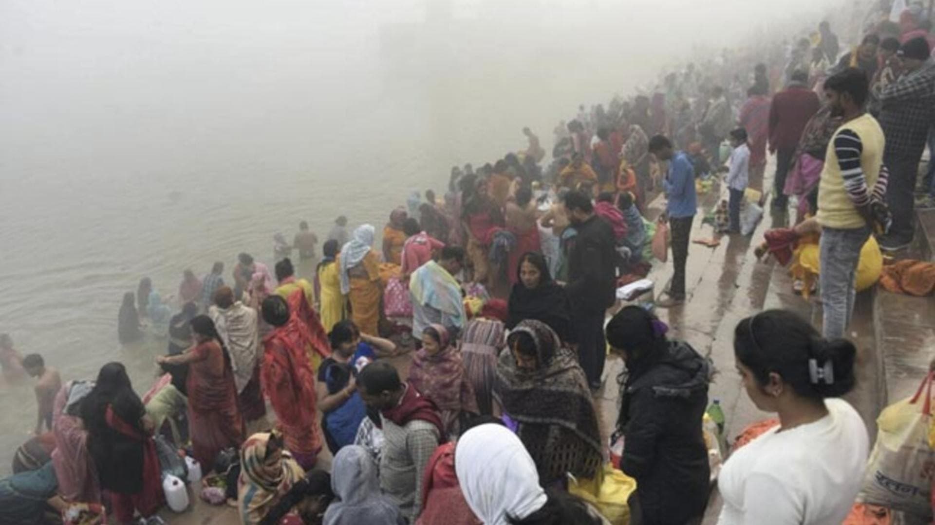 Uttar Pradesh: Devotees Take Holy Dip At Sangam On Magh Purnima