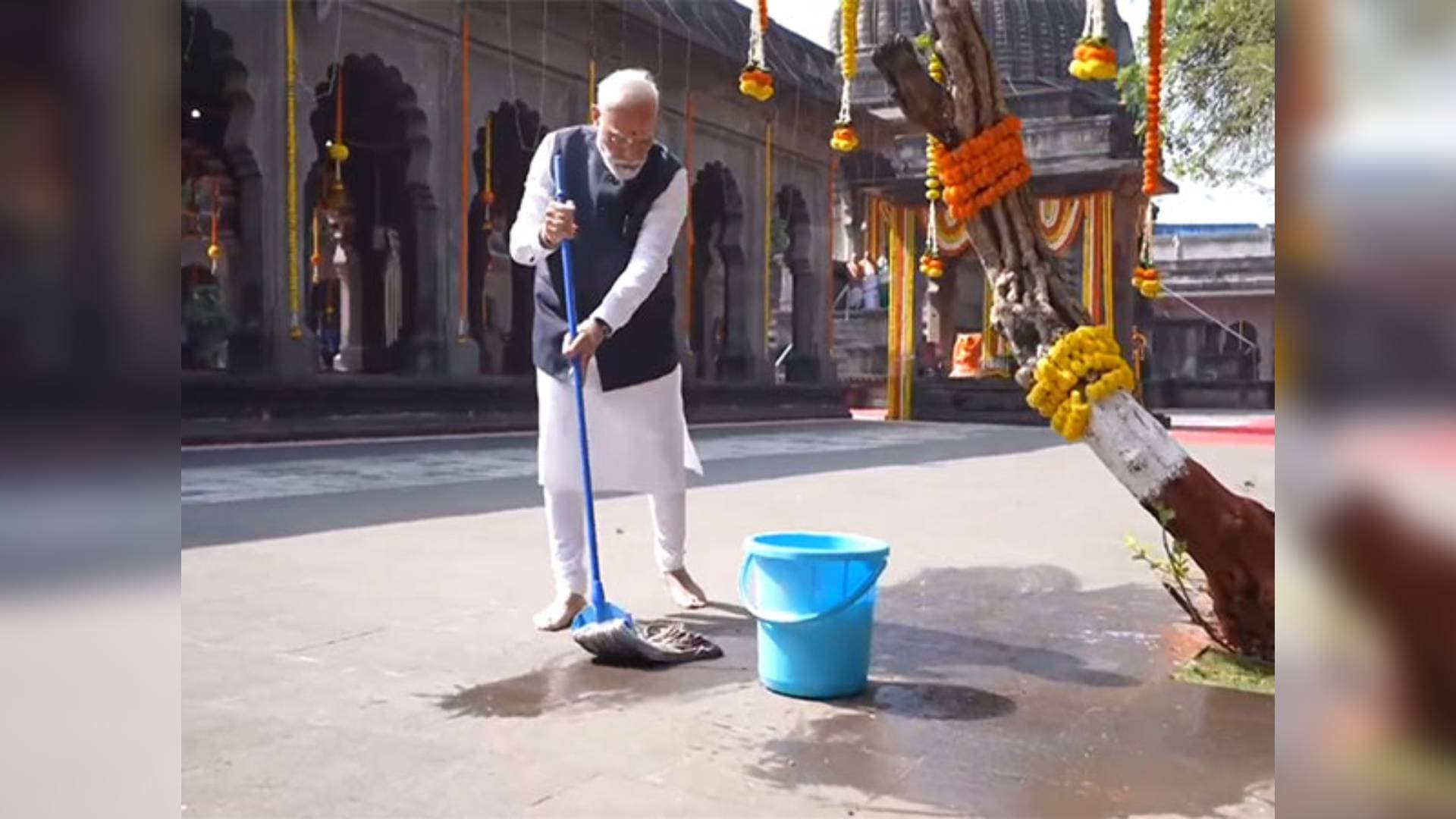 PM Modi Cleans Nashik Temple, Urges Everyone To Run Cleanliness Campaign In Temples, Pilgrimage Area