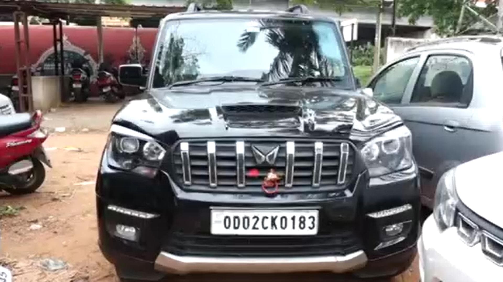 Bhubaneswar: Miscreants Hurl Bomb At SUV Near Baramunda