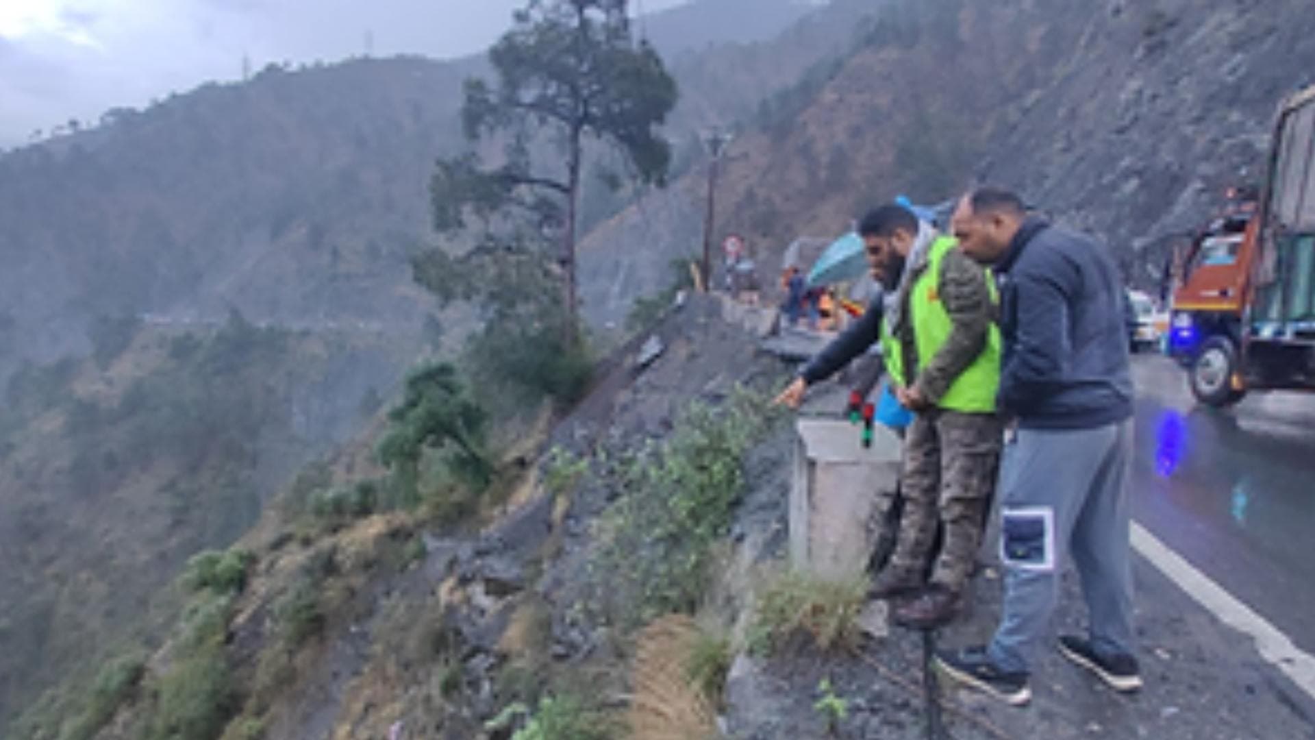 Prez Murmu, J&K L-G Express Grief Over Loss Of Lives In Highway Accident