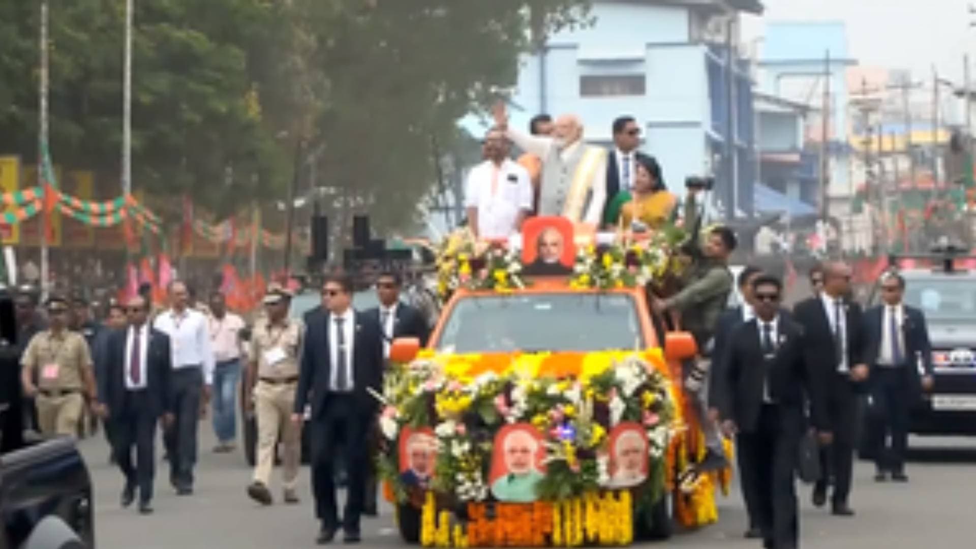 PM Modi Holds Roadshow In Kerala’s Thrissur
