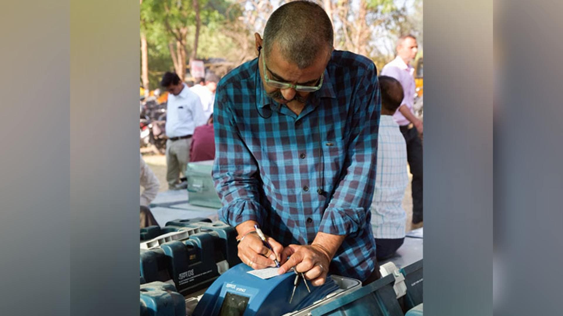 Supreme Court Dismisses All Petitions Seeking 100% Verification Of VVPAT Slips During Elections