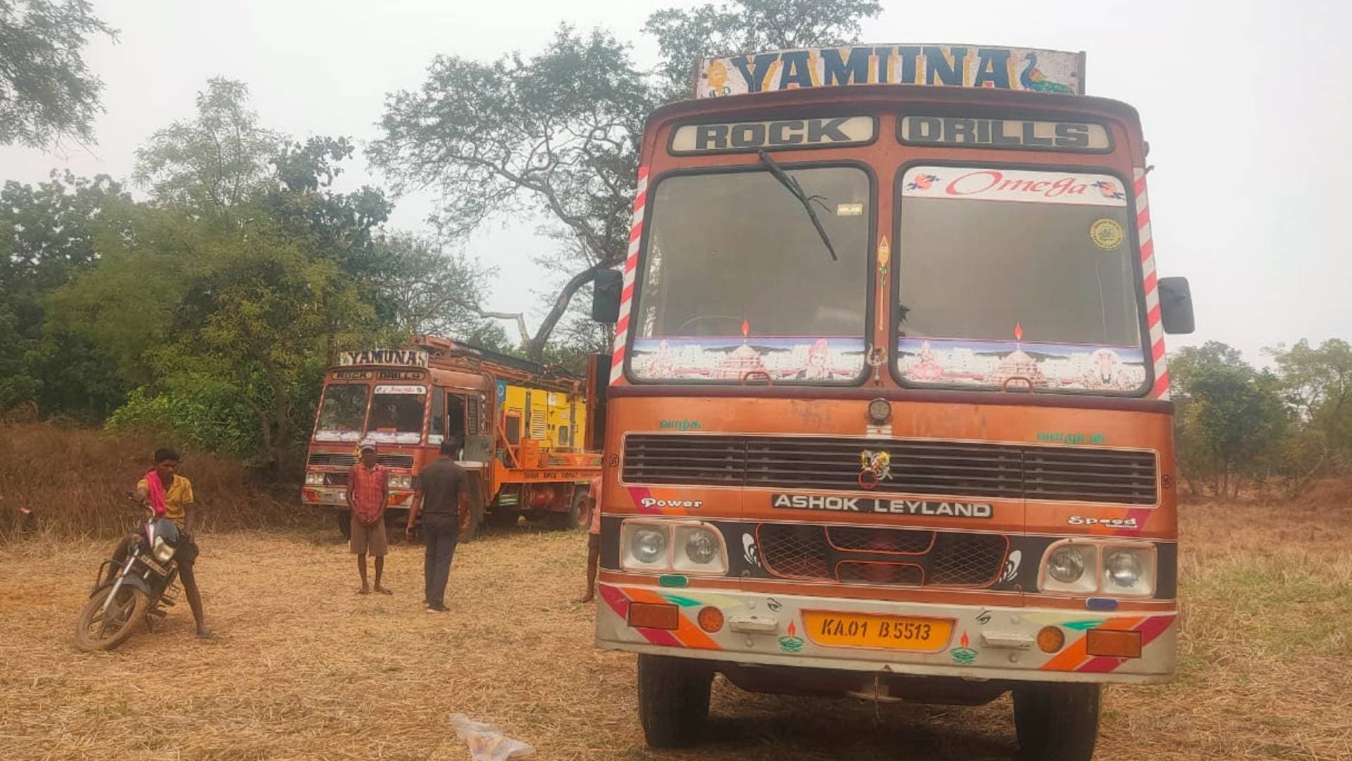 4 Crushed To Death By Bore Well Machine Truck In Bargarh