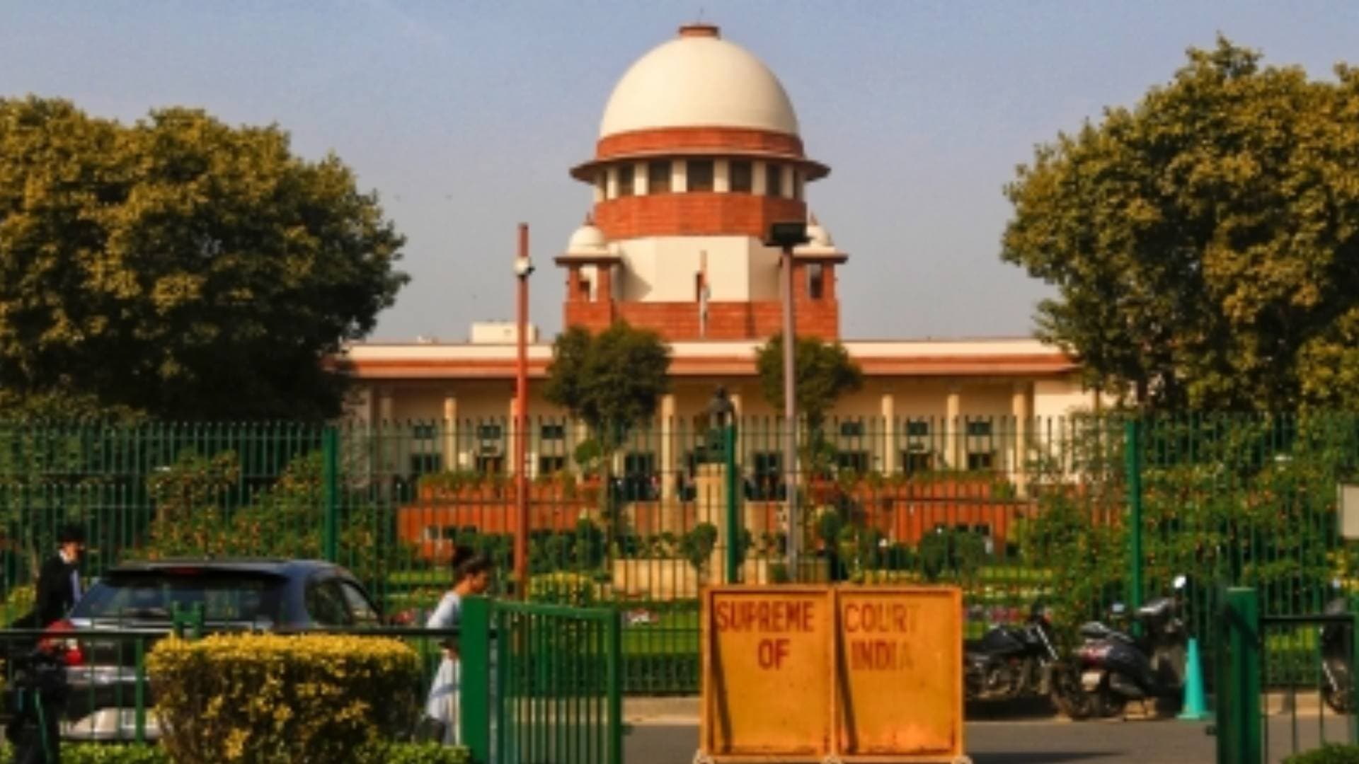 SC orders bar association to reserve minimum 1/3rd posts for women