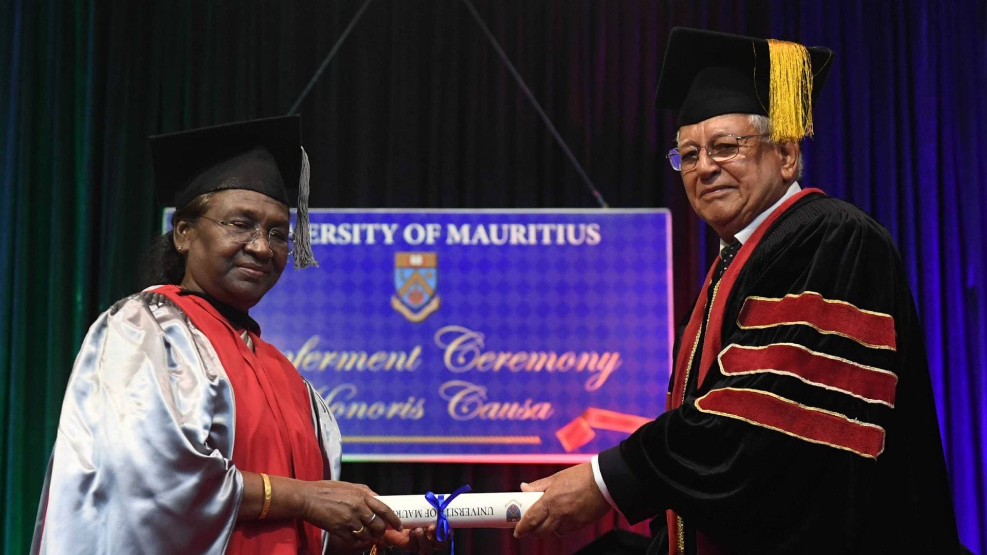 President Droupadi Murmu conferred with honorary doctorate by University of Mauritius