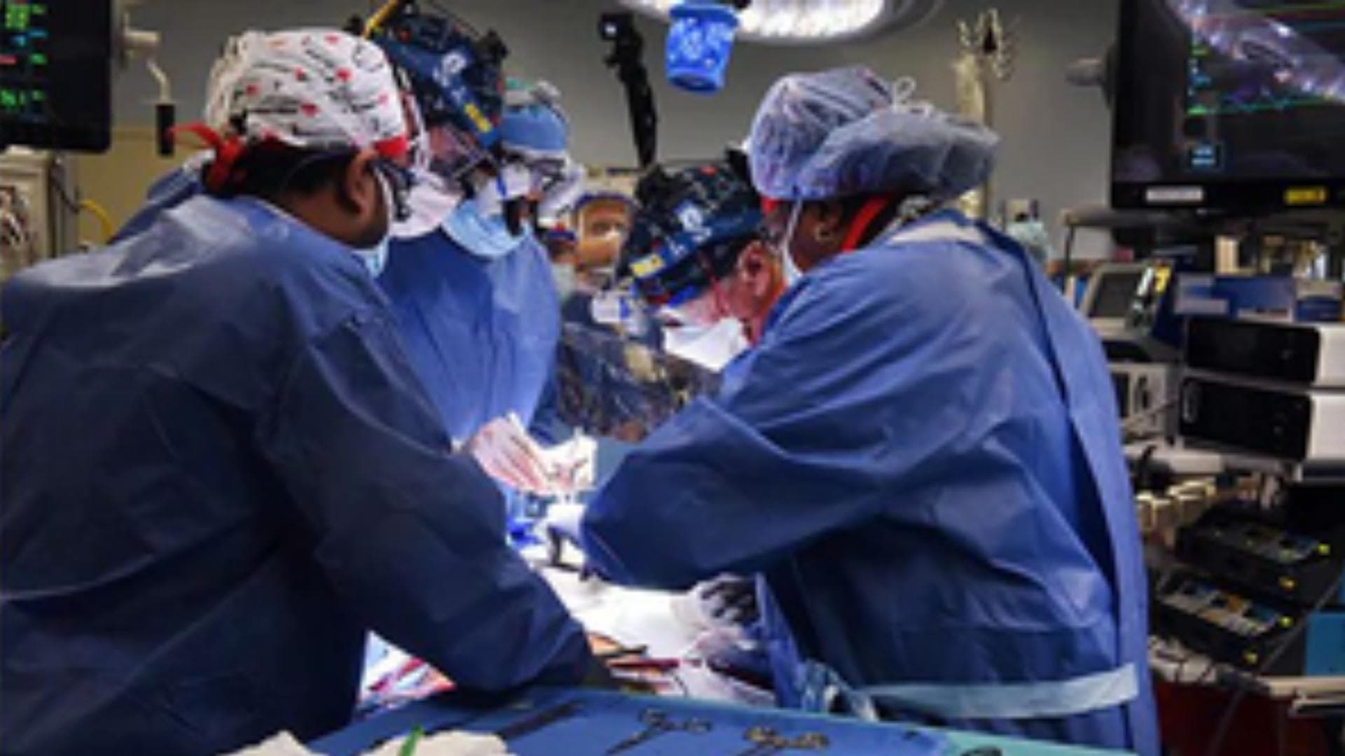 Delhi doctors remove tumour from teenager's thigh, prevents leg amputation