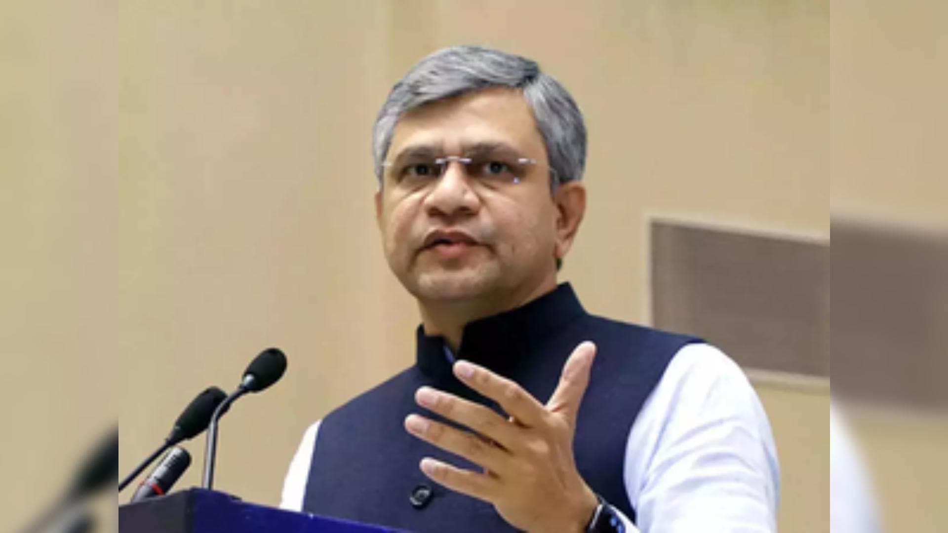 Ashwini Vaishnaw To Inaugurate 'Made In India' Indus Appstore: PhonePe