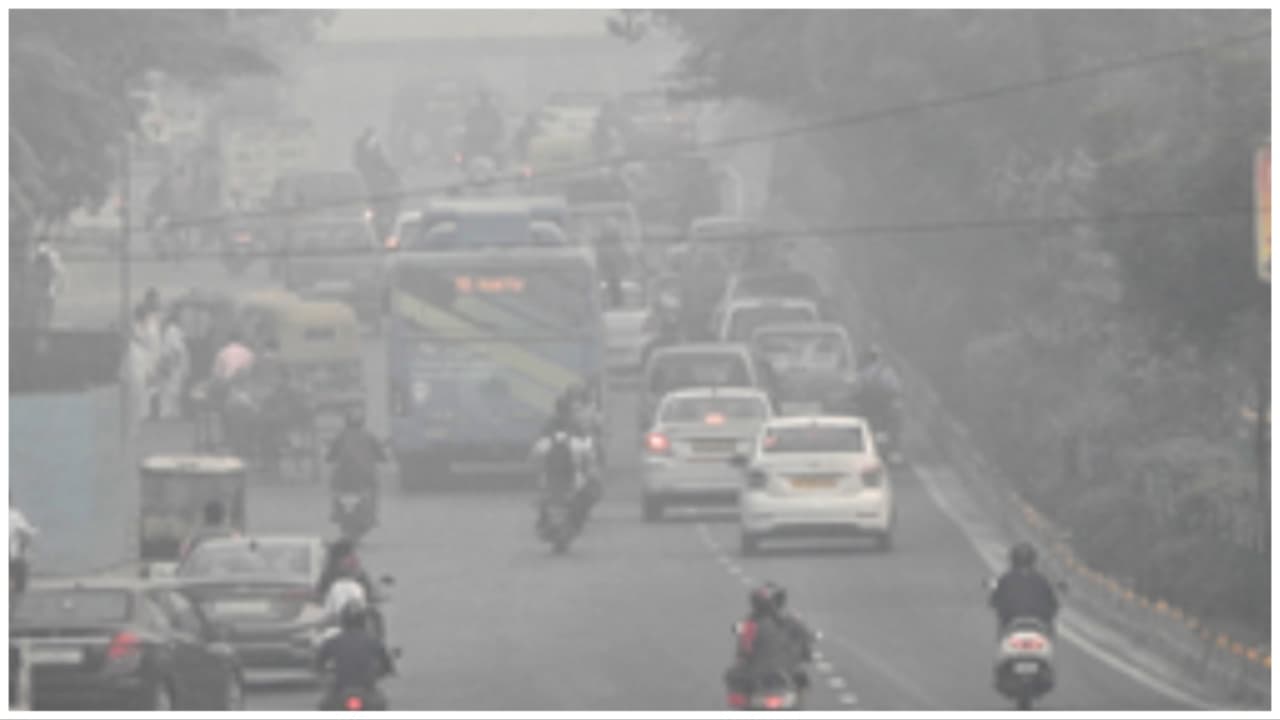 Amid rising air pollution, all Delhi schools to stay closed for two days