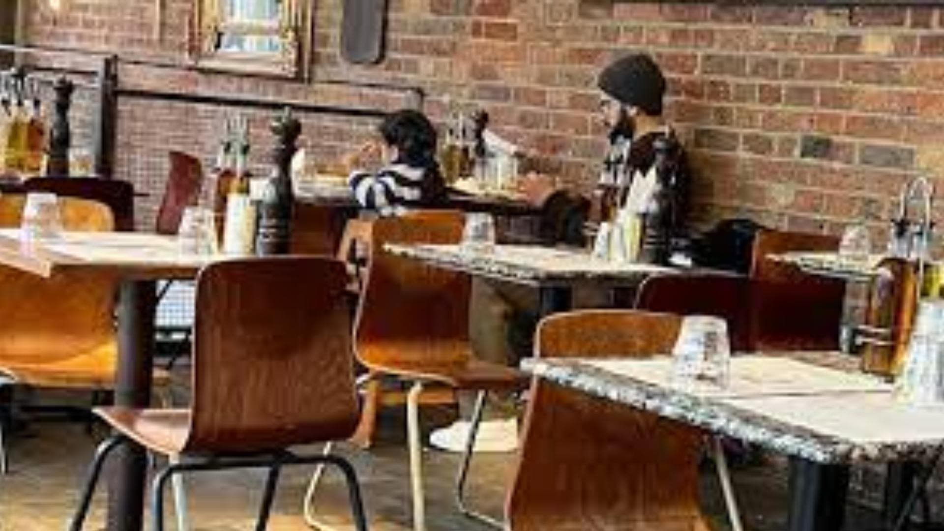 Virat Kohli Spotted With Vamika In London, Pic Goes Viral