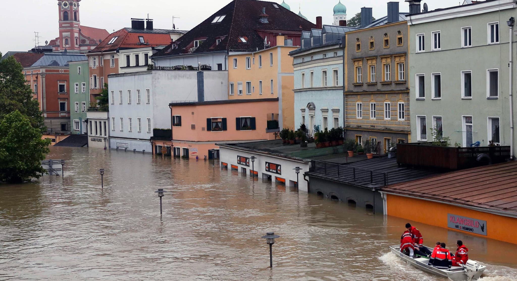 600 evacuated amid catastrophic flooding in Germany