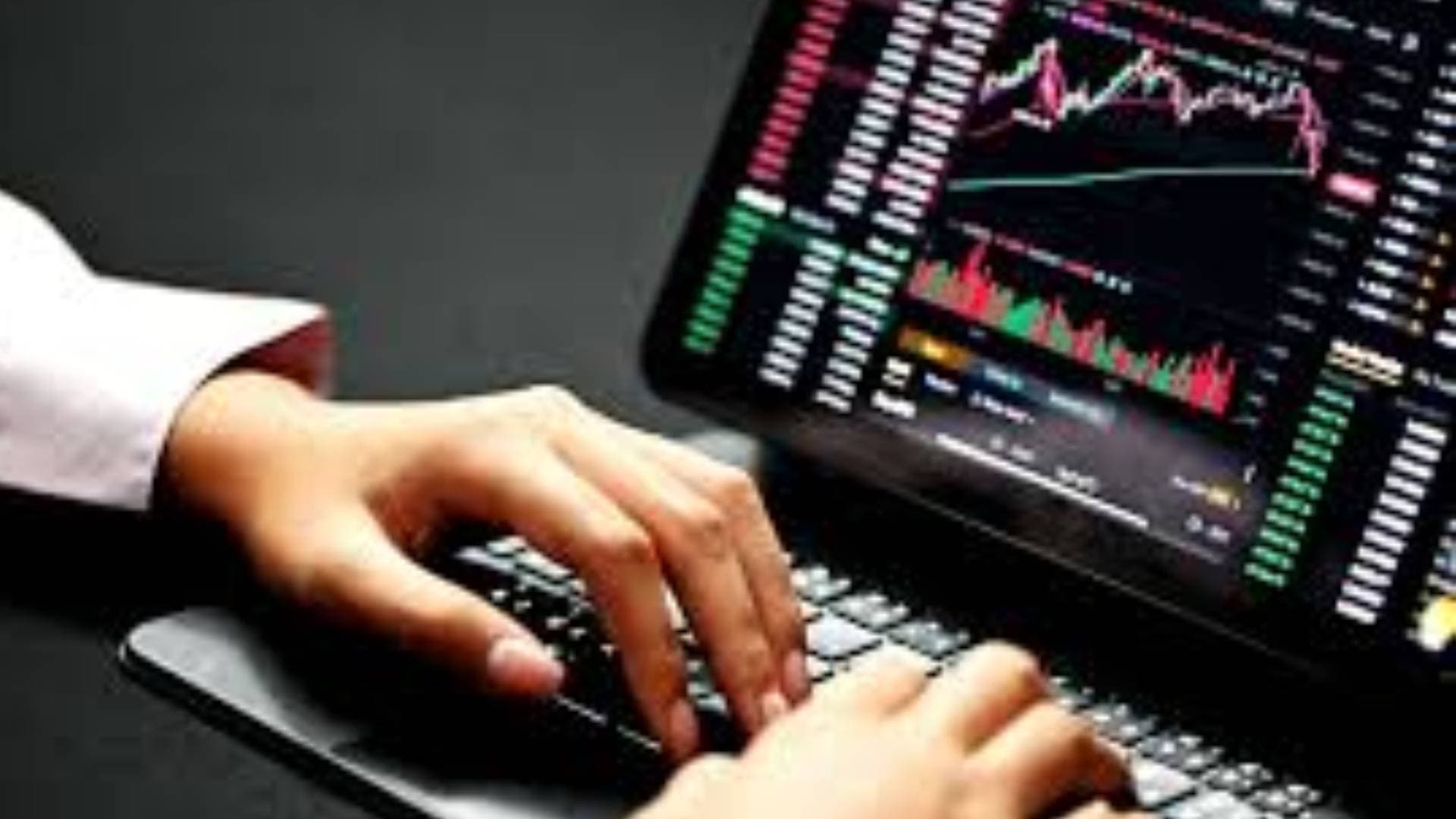 Stock Market Resumes Trading After Christmas Break With Positive Momentum