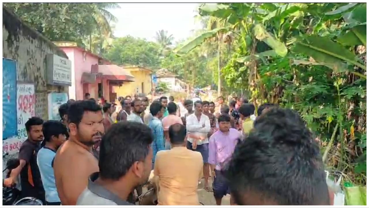 Drunk Youth Hacks Elderly Man To Death, 2 Critical While Saving Him In Jagatsinghpur