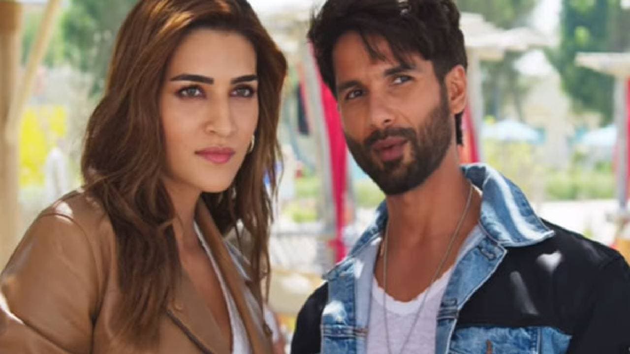 'Teri Baaton Mein Aisa Uljha Jiya' trailer: Shahid falls in love with Kriti's character robot