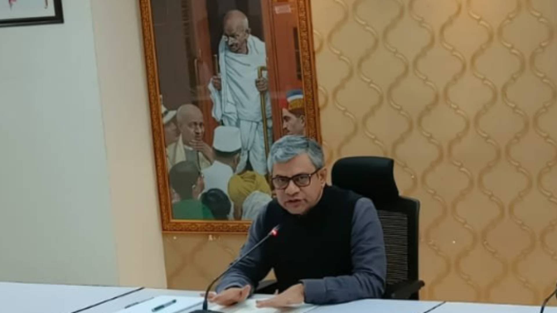 Government To Come Up With New Set Of Regulations Soon To Counter Deepfakes: Ashwini Vaishnaw
