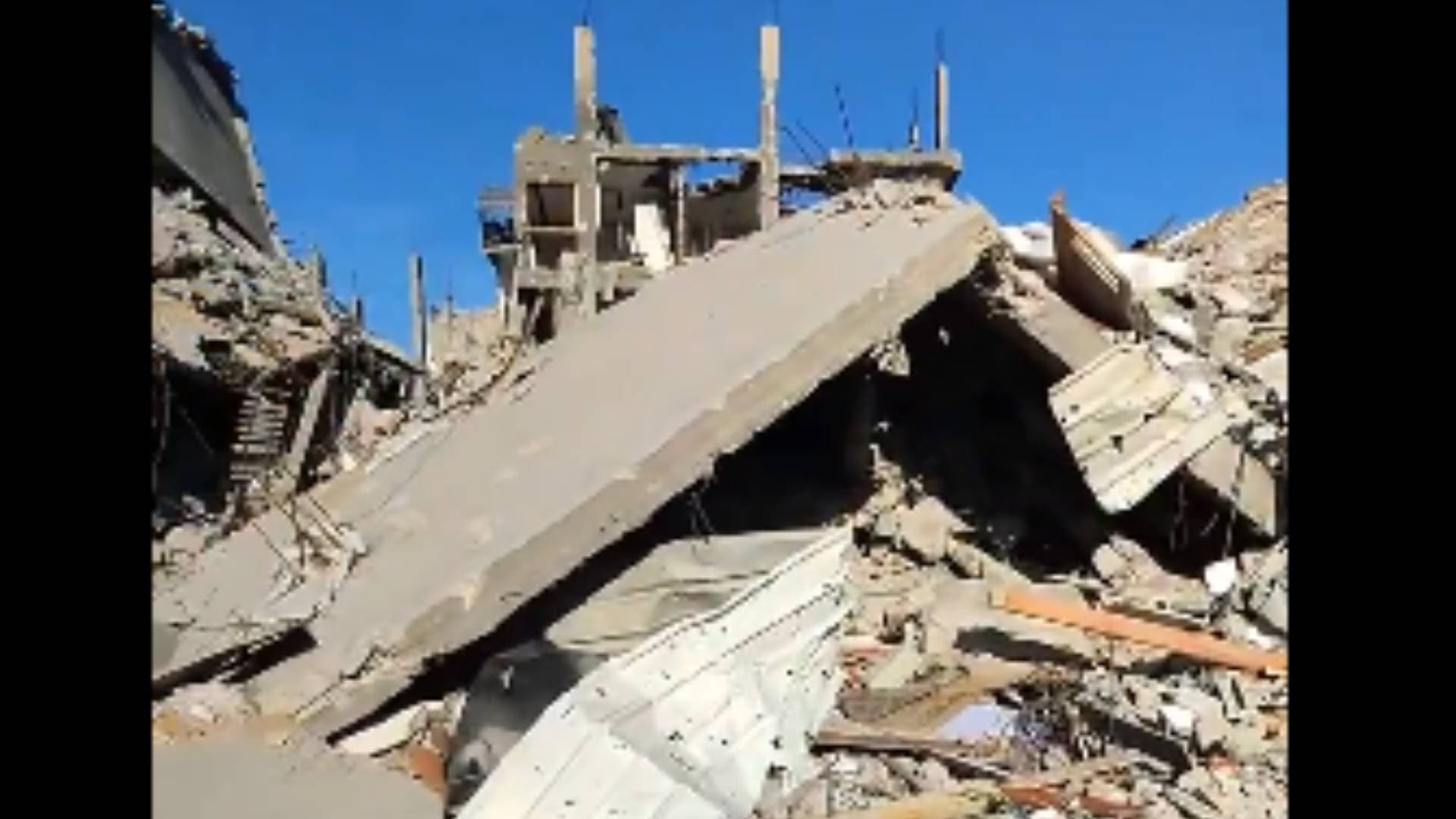 Israeli Strike In Northern Gaza Kills 110 People