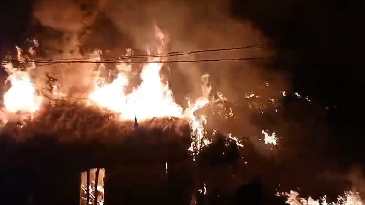 Massive Fire Engulfs 10 Houses In Nayagarh